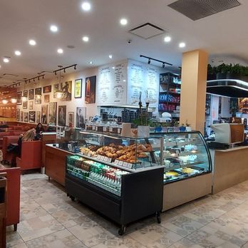 Carnegie Diner - Inside - Sandwiches Near Me - New York, New York