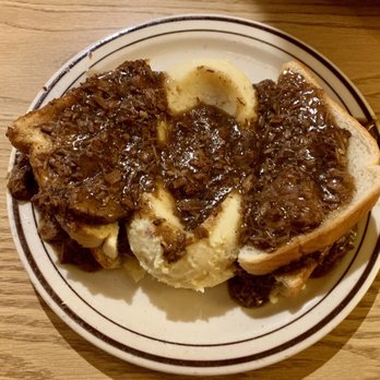 Billy Rays - Open faced roast beef. Full size portion. They do offer a half. - Diners Near Me - Prestonsburg, Kentucky