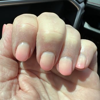 Vip Nails - The very next day. This is not an Ombré color, it is a bad dip that doesn't even go up to the cuticle. - Nail Salons Near Me - Durango, Colorado