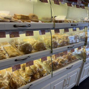New Cameron Bakery - Pastries - Bakeries Near Me - Chinatown, New York