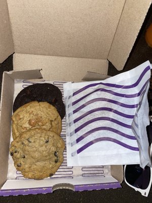 Insomnia Cookies by null