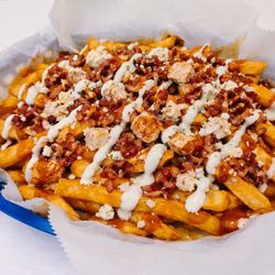 Moonies Burger House at Gracy Farms
