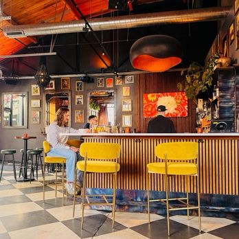 The Goldfinch - Front bar area - Cocktail Bars Near Me - Denver, Colorado