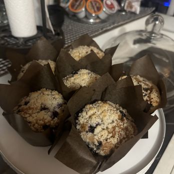 The Sassafras Inn - Fresh Homemade Blueberry Muffins - Bed & Breakfast Near Me - Mena, Arkansas