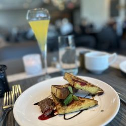 United Polaris Lounge - San Francisco International Airport - French toast