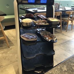 Robot brings your food