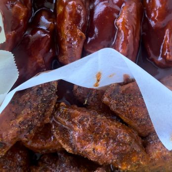 Chic Wings - 10pc Spicy BBQ wings & Spicy Lemon Pepper Wings - Chicken Wings Near Me - Valley Glen, California Chic Wings - 10pc Spicy BBQ wings & Spicy Lemon Pepper Wings - Chicken Wings Near Me - Valley Glen, California
