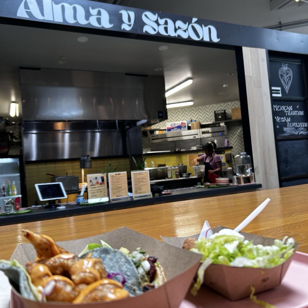 Alma Y Sazon - Taco flight - Tacos Near Me - Emeryville, California Alma Y Sazon - Taco flight - Tacos Near Me - Emeryville, California