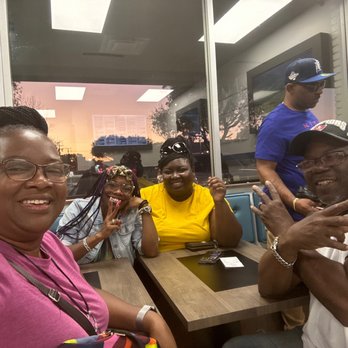 Sundays Eatery - We out here. Picking dinner at Trick Daddy's restaurant!! - Soul Food Near Me - Miami Gardens, Florida