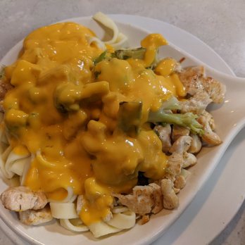 Red Wheel Restaurant - Chicken Divan special - Breakfast & Brunch Near Me - Rantoul, Illinois Red Wheel Restaurant - Chicken Divan special - Breakfast & Brunch Near Me - Rantoul, Illinois