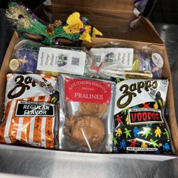 New Orleans Party Box https://southernfixingspralines.net/products/new-orleans-party-box?utm_source=copyToPasteBoard&utm_medium=product-link