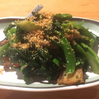 金泰屋 - Fried Chinese kale with crispy pork - Thai Near Me - Hong Kong, HK