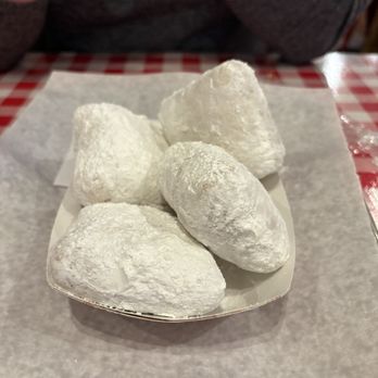 Lowcountry South Loop - Beignets - Cajun/Creole Near Me - Chicago, Illinois
