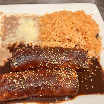 Los Arcos Mexican Restaurant - Mole enchiladas - Mexican Near Me - La Quinta, California