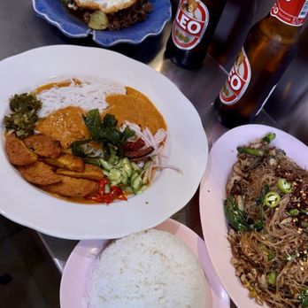 Holy Basil - Thai Near Me - Los Angeles, California Holy Basil - Thai Near Me - Los Angeles, California