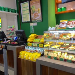 Casa do Pão de Queijo - Storefront in terminal 1 near gate 2