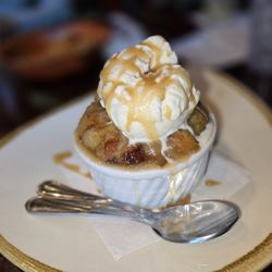 Two Stones Pub - Bread Pudding