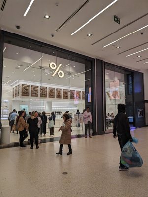 % Arabica Toronto Union Station by null