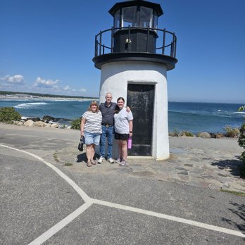 Perkins Cove Draw Bridge - Small lighthouse about half way through the Marginal Way walk. - Landmarks & Historical Buildings Near Me - Ogunquit, Maine