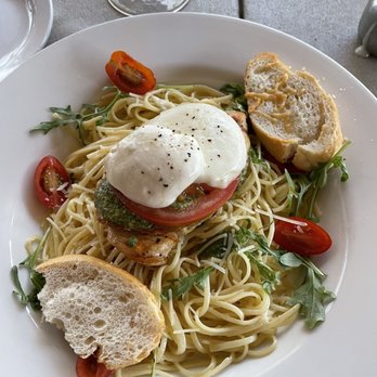 Canyon Breeze - Chicken Margherita- yummy! - New American Near Me - Ivins, Utah