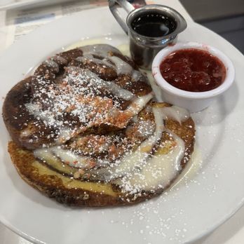 JAM Eateries - Cinnamon roll French toast - Breakfast & Brunch Near Me - Ellicott City, Maryland