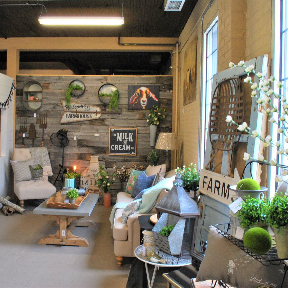 THE GREY GOAT Updated October 2024 15 Photos 1120 1 Ave S