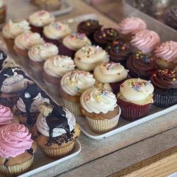 3 Sweet Girls Cakery - Bakeries Near Me - Cincinnati, Ohio 3 Sweet Girls Cakery - Bakeries Near Me - Cincinnati, Ohio