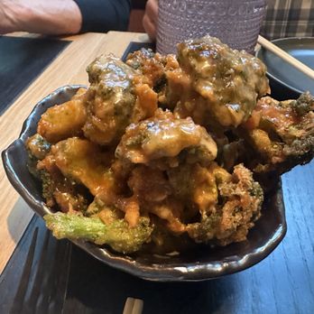 PLANTA Queen Chicago - Bang Bang Broccoli - Sushi Bars Near Me - Chicago, Illinois PLANTA Queen Chicago - Bang Bang Broccoli - Sushi Bars Near Me - Chicago, Illinois