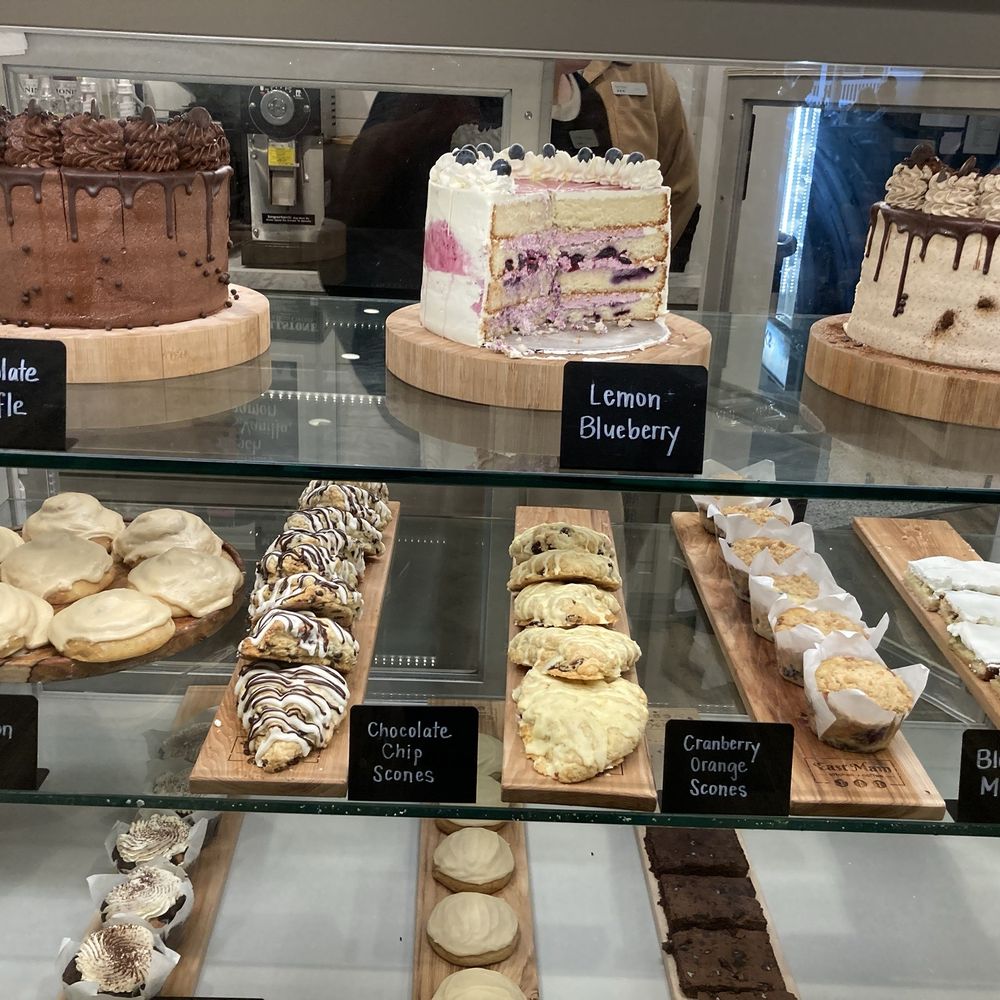 East Main Kitchen - Dessert display - American Near Me - Baltic, Ohio East Main Kitchen - Dessert display - American Near Me - Baltic, Ohio