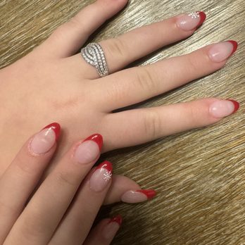 Aber Nail & Spa - Christmas Nails by Lina - Nail Salons Near Me - New Milford, Connecticut