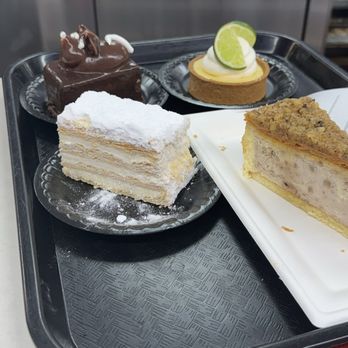 Hellas Restaurant - Yummmm - Bakeries Near Me - Tarpon Springs, Florida