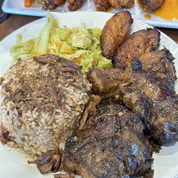 Naomi's Island Cafe - Oxtail - Caribbean Near Me - Las Vegas, Nevada
