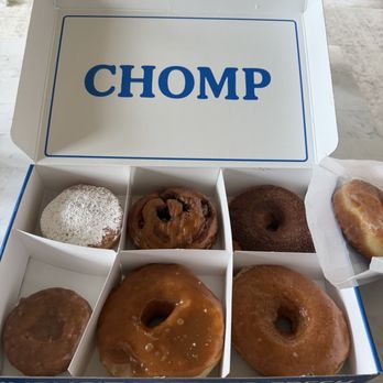 Chomp Donuts - Strawberry filled, apple fritter, chocolate yeast, cinnamon cake, caramel yeast, vanilla bean yeast - Donuts Near Me - Snyderville, Utah Chomp Donuts - Strawberry filled, apple fritter, chocolate yeast, cinnamon cake, caramel yeast, vanilla bean yeast - Donuts Near Me - Snyderville, Utah