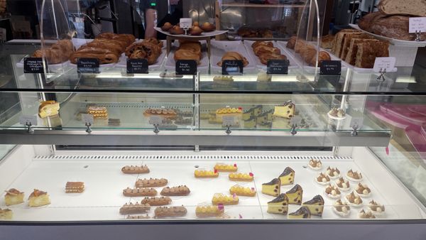 CRÉMEUX French Pâtisserie by null
