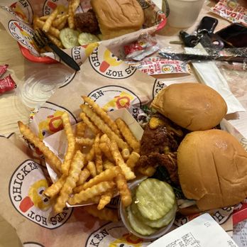 Dave's Hot Chicken - Halal Near Me - Webster, Texas Dave's Hot Chicken - Halal Near Me - Webster, Texas