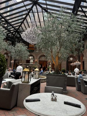 3 Arts Club Cafe at RH Chicago by null