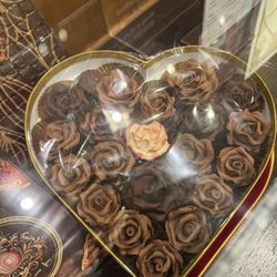 Iain Burnett Highland Chocolatier - Chocolate roses