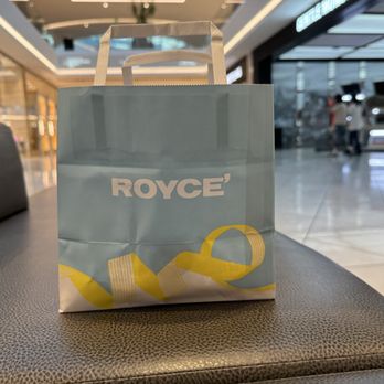 Royce' Chocolate - Santa Clara - Baggy - Chocolatiers & Shops Near Me - Santa Clara, California Royce' Chocolate - Santa Clara - Baggy - Chocolatiers & Shops Near Me - Santa Clara, California