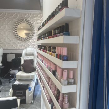 Pro Nails & Spa - Nail Salons Near Me - Costa Mesa, California