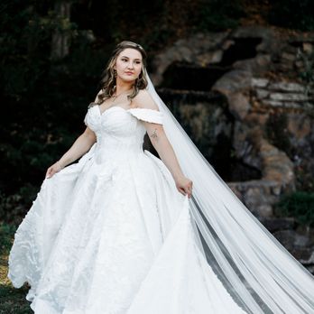 Savvy Bridal - Savvy bride Charissa - Bridal Near Me - Kansas City, Missouri Savvy Bridal - Savvy bride Charissa - Bridal Near Me - Kansas City, Missouri