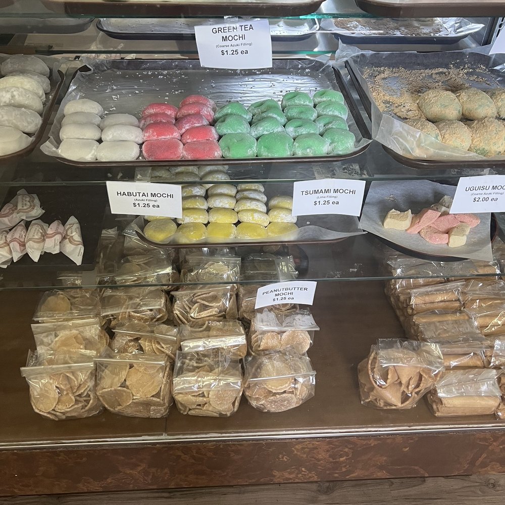Nisshodo Candy Store - Display - Candy Stores Near Me - Honolulu, Hawaii Nisshodo Candy Store - Display - Candy Stores Near Me - Honolulu, Hawaii