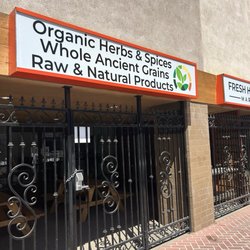 Fresh Harvest Market - Exterior