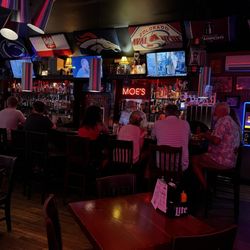 Moe's Crosstown Tavern