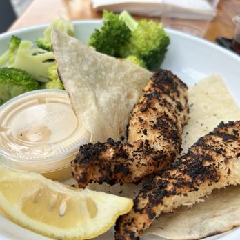 Bear Flag Fish - Kids meal - Seafood Markets Near Me - Newport Beach, California