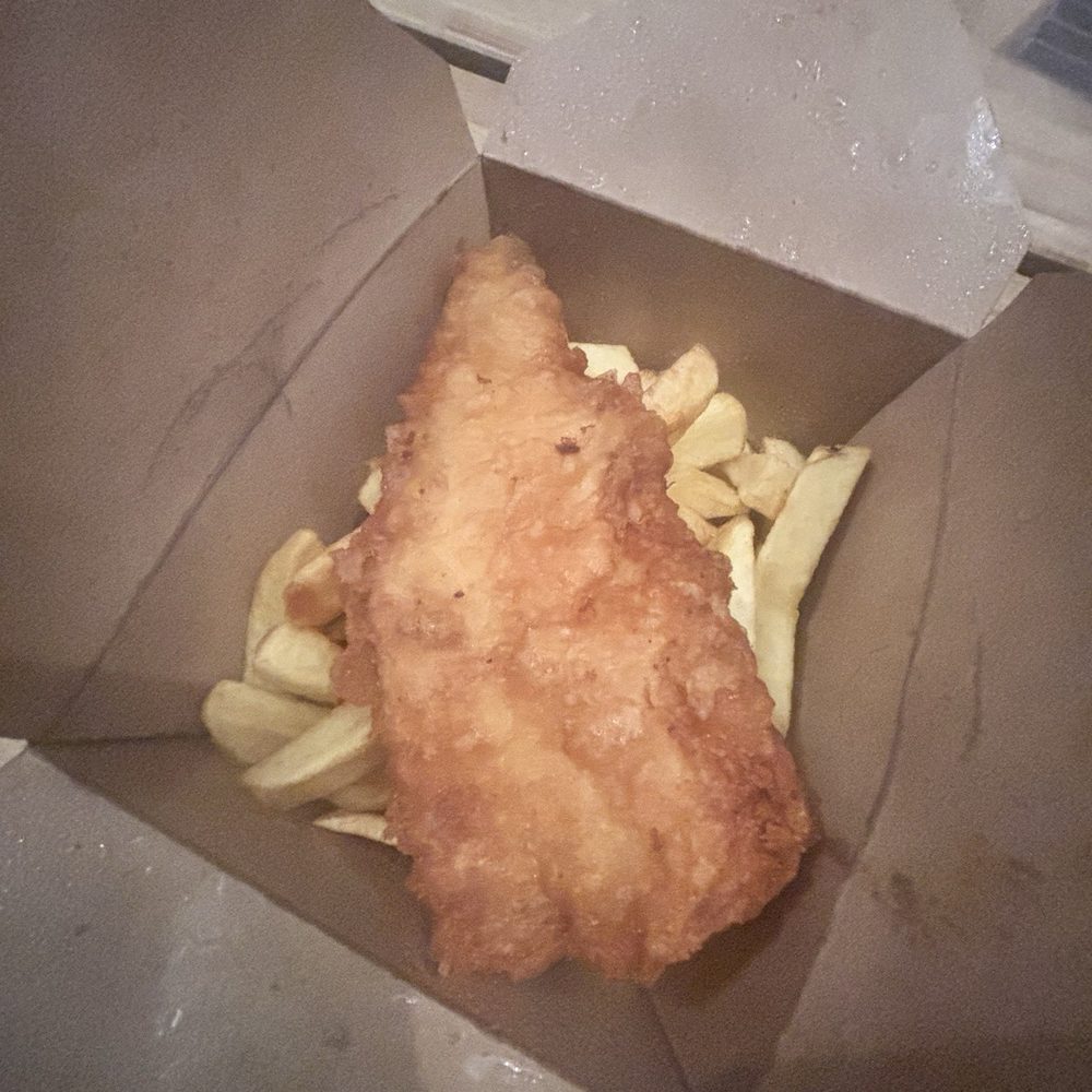 Cameron's Chip Shop - Wee fish and chips - Seafood Near Me - Stornoway, ELS