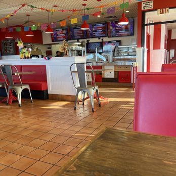 Mas Takos - Inside - Tacos Near Me - Henderson, Nevada