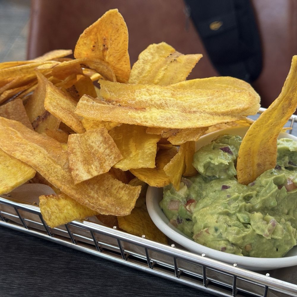 Chiflez - Guacamole - Latin American Near Me - Jackson Heights, New York Chiflez - Guacamole - Latin American Near Me - Jackson Heights, New York