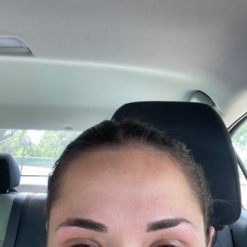 Twisted Eyebrow Threading Studio - Idk how this is okay - Henna Artists Near Me - Roseville, California