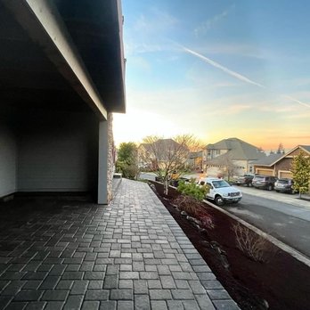B & B Landscaping Services - Landscaping Near Me - Kelso, Washington