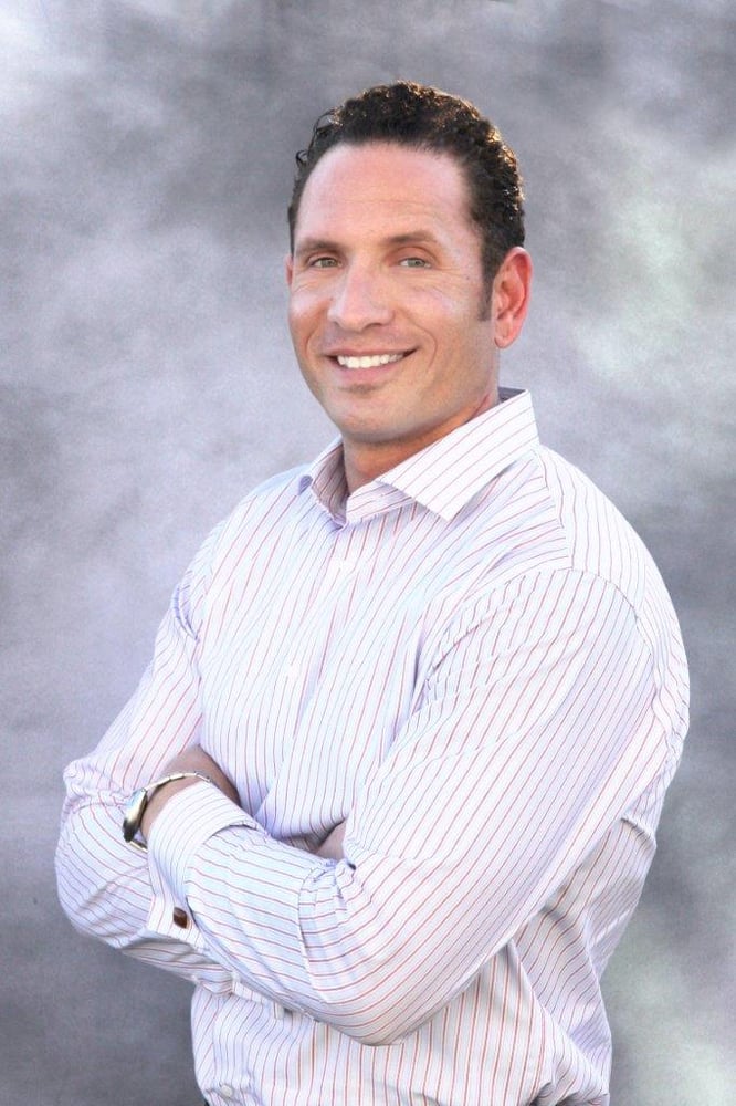 PETERSON REALTY GROUP Updated May 2024 3005 Douglas Blvd, Roseville